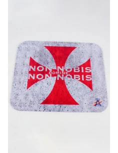 Alfombrilla Non Nobis 2