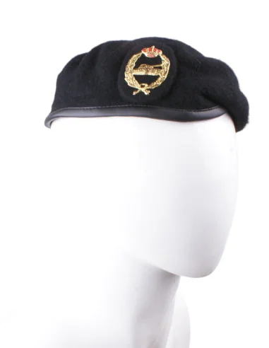 Boina negra con escudo de Carros de Combate