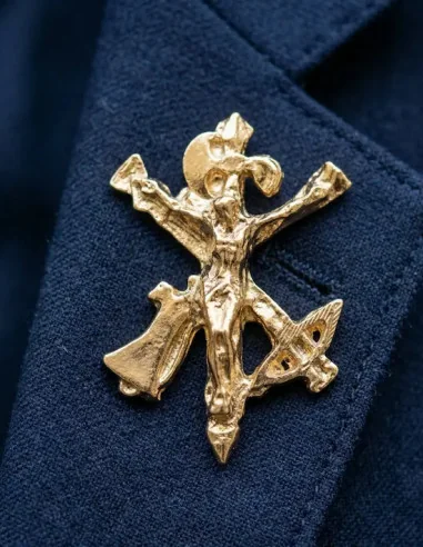 Pin Legión Silueta Dorado